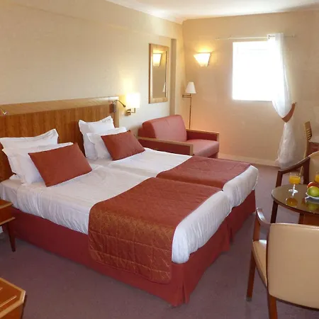 Western Alexandra Hotel 4*
