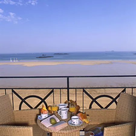 Western Alexandra Saint-Malo